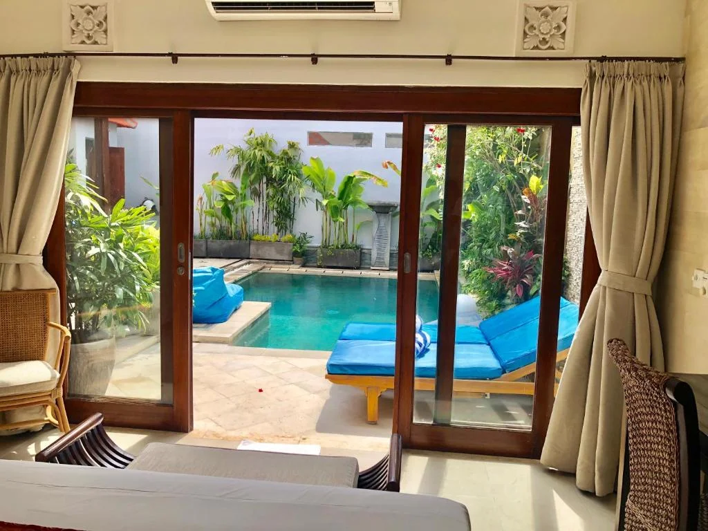 Bedroom 1 villa carissa ground floor overloking private pool = 3 Bedroom configurations at villa carissa