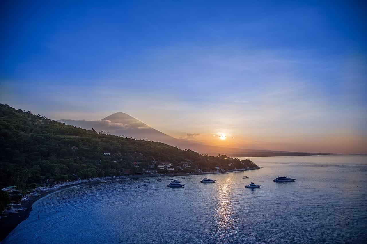 Amed bali