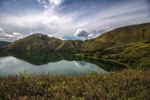 Sumatra travel guide holbung hill